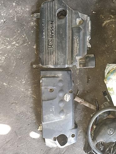 Автозапчасти: Оригинальные контрактные из Европы б/у декоративные крышки двигателя — 1