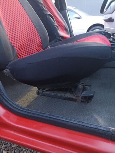 срочно продам авто в связи с переездом: Renault 11: 1990 г., 1.9 л, Механика, Дизель, Хэтчбэк — 9