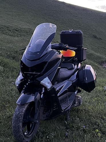 Скутеры: Макси-скутер Yamaha, 180 куб. см, Бензин, Б/у — 3