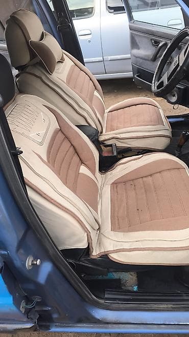 меняю на малолитражки: Volkswagen Golf: 1988 г., 1.8 л, Хэтчбэк — 8