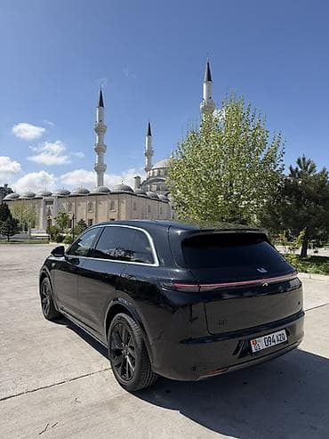 гегант бортовой: Lixiang L7: 2024 г., Электромобиль — 7