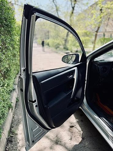 prius 2012: Toyota Corolla: 2021 г., 1.8 л, Вариатор, Гибрид, Седан — 5