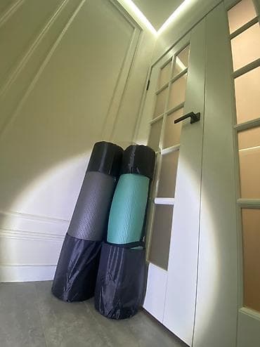 Электр транспорту: Характеристики: • Тип: Каремат • Бренд: LI-NING • Размеры: 183*80 — 2