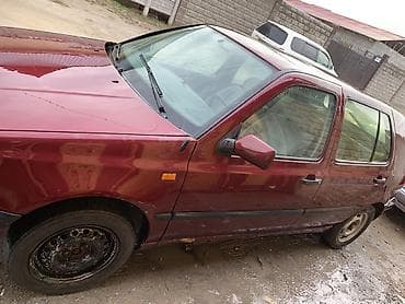 Volkswagen: Volkswagen Golf: 1992 г., 1.8 л, Механика, Бензин, Хетчбек — 2