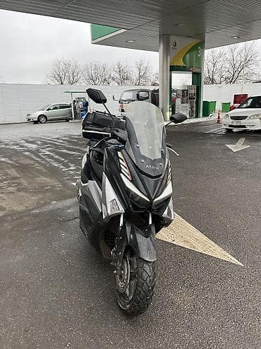 реалии: Макси-скутер Yamaha, 180 куб. см, Бензин, Б/у — 3