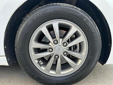eclipse cross: Hyundai Avante: 2019 г., 1.6 л, Вариатор, Бензин, Седан — 9