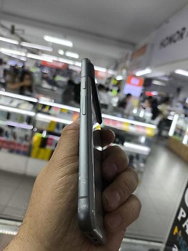 iphone xd: Google Pixel 8, Б/у, 128 ГБ, цвет - Серый, eSIM — 4