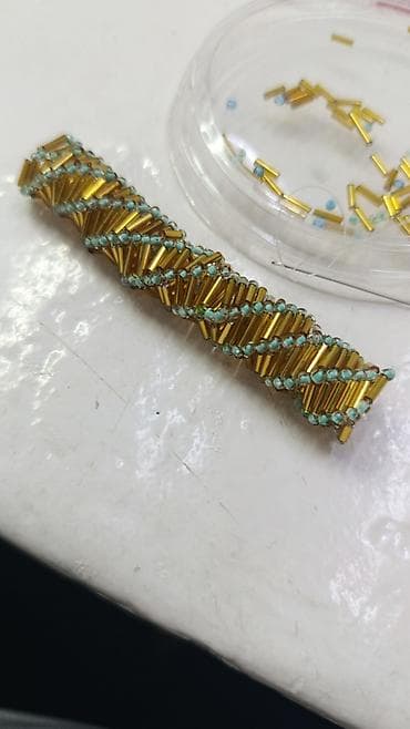 Свадебные платья и аксессуары: Продаю браслет,поделка из бисера,150сом, Аламедин 1, дом 85 — 1