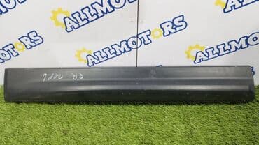 Land Rover Range Rover Sport v-4.2 kompressor 2008 год, молдинг