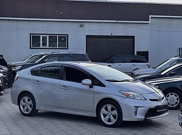 prius v: Toyota Prius: 2012 г., 1.8 л, Вариатор, Гибрид, Седан — 6