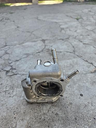 запчасти на ленд крузер 200: Дроссельная заслонка Hyundai 2014 г., Б/у, Аналог — 3