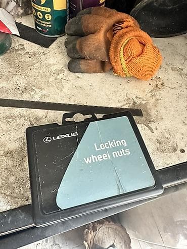 секретка на колеса: Набор секреток для колес - Оригинальный комплект Lexus Locking — 2