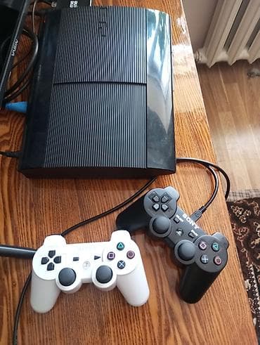 Срочно продаю ps3 супер слим