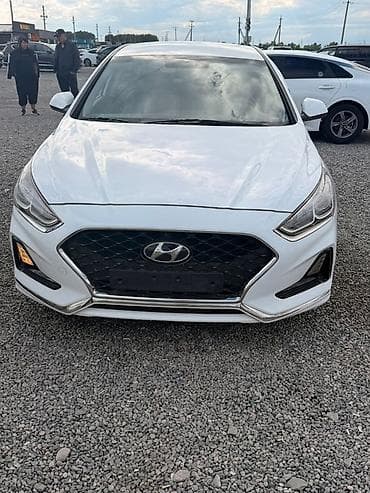 Hyundai Sonata: 2021 г., Седан