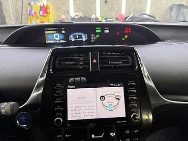 prius: Toyota Prius: 2021 г., 1.8 л, Автомат, Гибрид, Хэтчбэк — 9