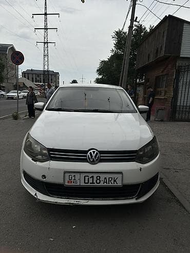 прием стекл: Volkswagen Polo: 2014 г., 1.6 л, Механика, Бензин, Седан — 2