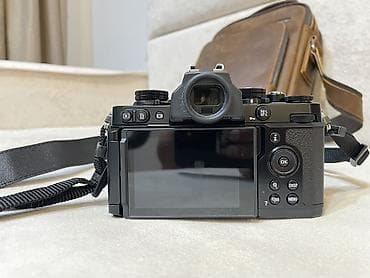 sony a6000: Фотоаппарат Nikon Z fc (беззеркальная камера, байонет Z) - Матрица — 5