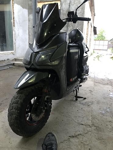 скутер шина: Тип скутера 150 куб. см, Бензин, Б/у — 1