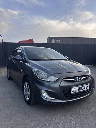 салон g30: Hyundai Solaris: 2013 г., 1.6 л, Механика, Бензин, Седан — 6