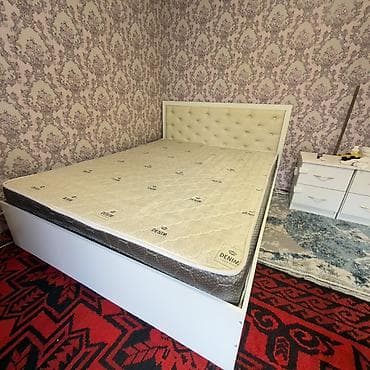 мебель горька: Двуспальная кровать, С матрасом, длина - 200 см — 1