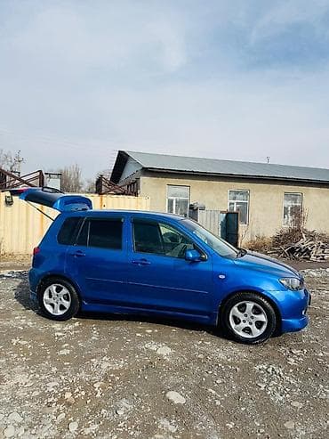 subaru forester 2005: Mazda Demio: 2003 г., 1.5 л, Автомат, Бензин, Хэтчбэк — 2