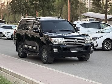 Toyota Land Cruiser: 2013 г., 4.6 л, Автомат, Бензин, Внедорожник