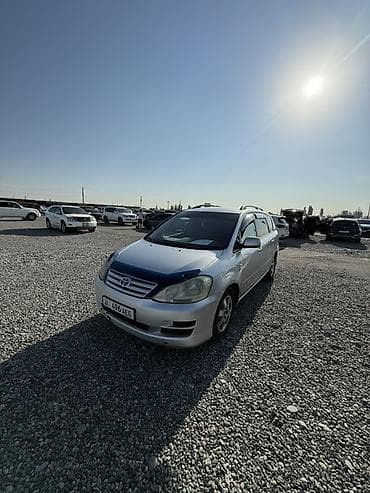 капот машины: Toyota Avensis Verso: 2004 г., 2.4 л, Механика, Бензин, Минивэн — 5