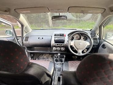 fit rs: Honda Fit: 2002 г., 1.5 л, Автомат, Бензин, Хэтчбэк — 6