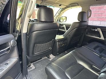 byd e7: Toyota Land Cruiser: 2012 г., Внедорожник — 7