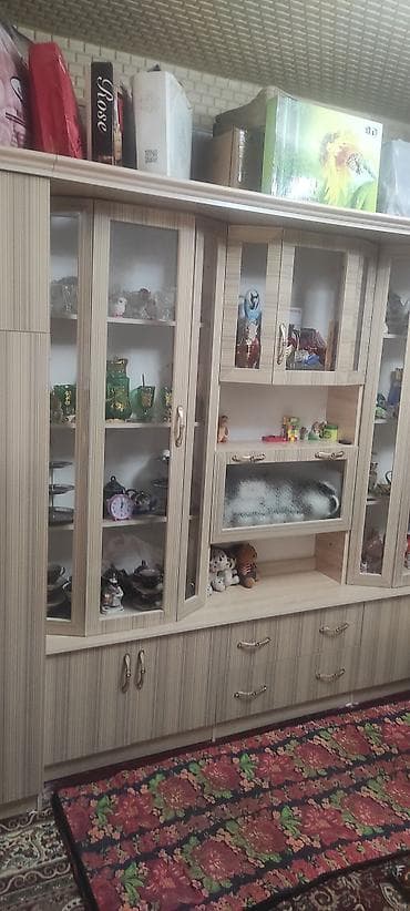 стенка белый: Стенка-шкаф, Тип стенки-шкафа: Модульная, Для зала, Особенности: С отделением под телевизор — 1