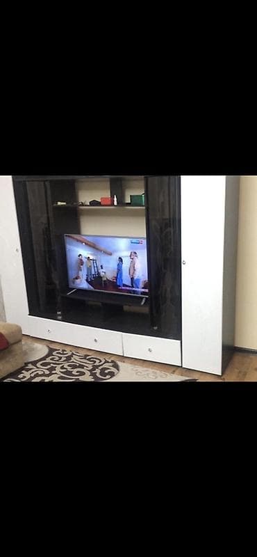 приставка телевизора: Стенка-шкаф, Тип стенки-шкафа: Горка, Для зала, Б/у, Особенности: Для хранения посуды — 4