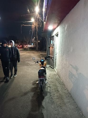 Кумурска мотороллер: Электроскутер городского типа с передней корзиной - Компактный — 2