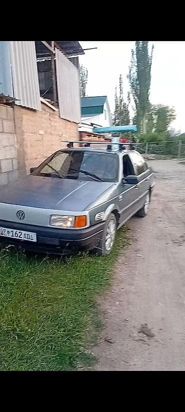 лак авто: Volkswagen Passat: 1989 г., 1.8 л, Механика, Бензин, Седан — 2
