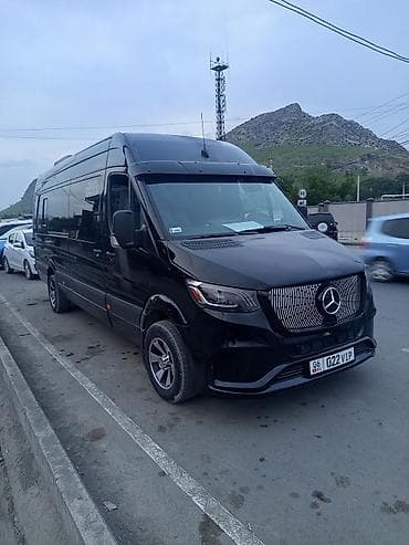 переоборудование микроавтобусов: Пассажирский микроавтобус Mercedes-Benz Sprinter (длинная база — 1