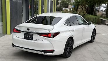 e2 byd: Lexus ES: 2021 г., Вариатор, Гибрид, Седан — 6
