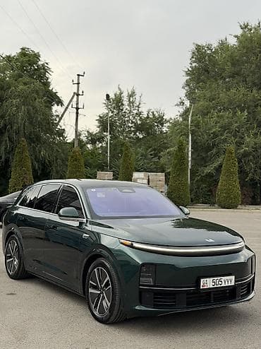 Lixiang L7: 2024 г., 1.5 л, Вариатор, Гибрид, Кроссовер