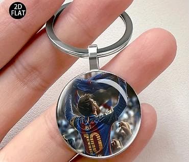 футбол игра: Продаются стильные брелоки футбольных клубов. Отличный аксессуар для — 1