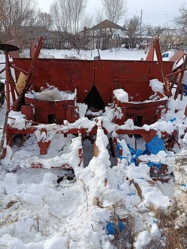 20 мест: Картофеля сасажалка прицепная бункера для удобрений есть — 3