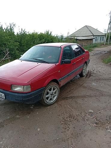 авто на металл: Volkswagen Passat: 1988 г., 1.8 л, Механика, Бензин, Седан — 2