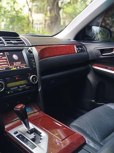 Унаа: Toyota Camry: 2012 г., Бензин — 4