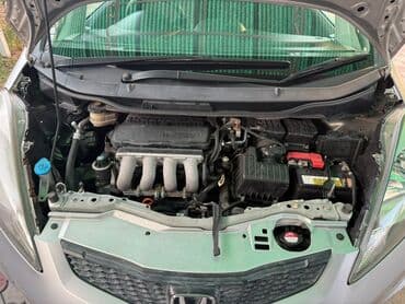 авто с последующим выкупом бишкек фит: Honda Fit: 2010 г., Вариатор, Бензин, Хэтчбэк — 8