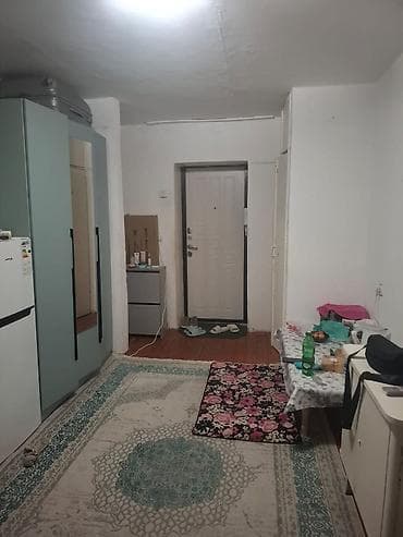 Комнаты: Продаётся комната гостиничного типа Планировка и мебель: - Общее — 2