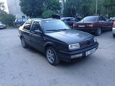 step rf3: Volkswagen Vento: 1994 г., Механика, Бензин, Седан — 1