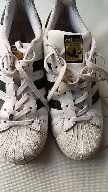 туфли лолита: Мужские кроссовки, 38.5, Adidas Originals, Б/у, цвет - Белый, Платная доставка — 1