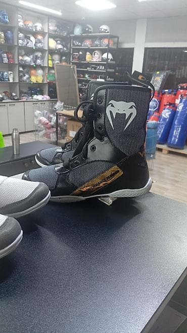 Кроссовки и спортивная обувь: Боксерские ботинки Venum Performance - Высокий ворот для фиксации — 2