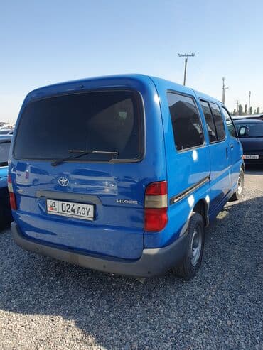 авто заратка: Toyota Hiace: 2001 г., 2.5 л, Механика, Дизель, Вэн/Минивэн — 4