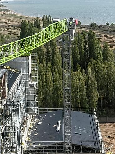 Строительное оборудование: Башенный кран Zoomlion (стреловой) Описание: - Современный башенный — 10