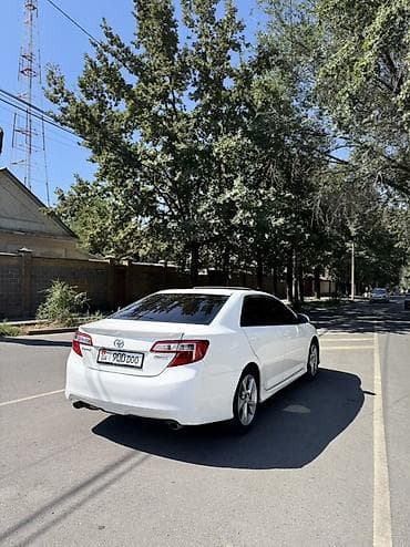 Toyota Camry: 2014 г., 3.5 л, Автомат, Бензин, Седан — 6