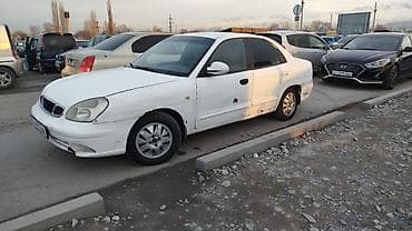 Daewoo Nubira: 2000 г., 1.6 л, Механика, Бензин, Седан