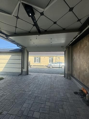 Секционные ворота: Секционные и рулонные ворота под проем, изготовление и монтаж. - — 3